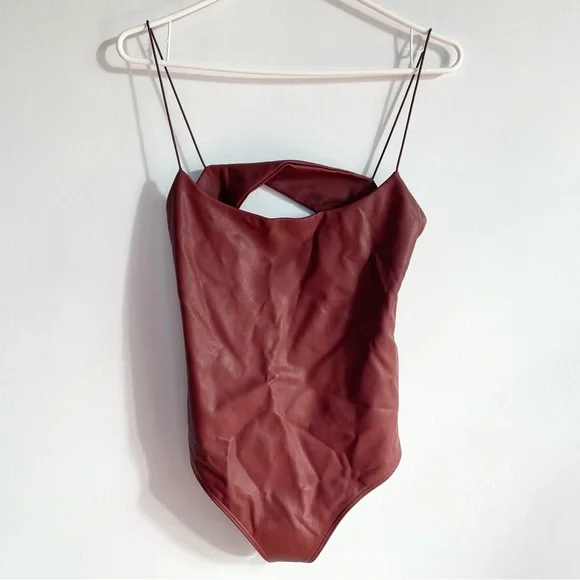 ALIX NYC Hirst Bodysuit Faux Leather Marroon Red Sleeveless Back Cut Out M - Picture 5 of 15